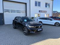 Gebraucht Volvo XC40 Core 163 PS (119 kW) 2025 Schwarz SUV