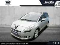 Gebraucht Peugeot 5008 Allure 156 PS (114 kW) 2012 Aluminium grau Van / Kleinbus