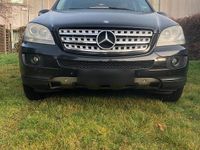 Gebraucht Mercedes ML320 224 PS (164 kW) 2006 Schwarz SUV