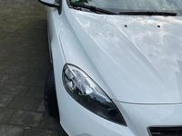Gebraucht Volvo V40 114 PS (83 kW) 2014 Weiß Limousine
