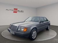 Gebraucht Mercedes E200 105 PS (77 kW) 1988 Blau Limousine