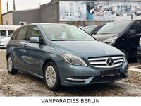 Gebraucht Mercedes B200 156 PS (114 kW) 2012 Grau Van / Kleinbus