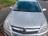 Second-hand Opel Astra 90 CP (66 kW) 2008 Argintiu Hatchback