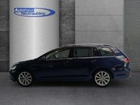 Gebraucht VW Golf VII Highline 125 PS (91 kW) 2017 Atlantik blau Kombi