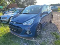 Gebraucht Hyundai i10 67 PS (49 kW) 2014 Blau Kleinwagen