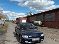 Gebraucht Ford Escort 90 PS (66 kW) 1998 Blau Limousine
