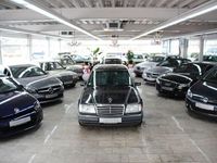 Second-hand Mercedes E220 150 CP (110 kW) 1992 Negru Berlinǎ
