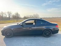 Gebraucht BMW 325 218 PS (160 kW) 2007 Schwarz Coupé