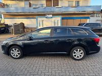 Gebraucht Toyota Avensis 147 PS (108 kW) 2012 Schwarz Kombi