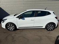 Gebraucht Renault Clio V Equilibre 67 PS (49 kW) 2023 Weiß Limousine