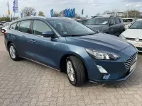 Używany Ford Focus Cool & Connect 125 KM (91 kW) 2022 Niebieski Kombi