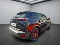 Gebraucht Peugeot e-2008 100 kW (136 PS) 2021 Schwarz SUV