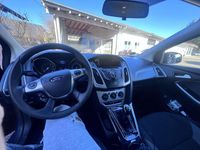 Używany Ford Focus Trend 101 KM (74 kW) 2012 Sedan/Limuzyna