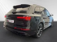 Używany Audi Q7 Competition 286 KM (210 kW) 2023 Czarny SUV