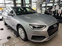 Gebraucht Audi A4 Ambiente 190 PS (139 kW) 2022 Florettsilber Kombi