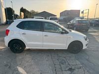 Gebraucht VW Polo Match 69 PS (50 kW) 2016 Weiß Kleinwagen
