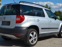Gebraucht Skoda Yeti Plus Edition 105 PS (77 kW) 2011 Silber SUV