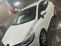 Gebraucht Renault Clio IV Intens 90 PS (66 kW) 2016 Weiß Kleinwagen