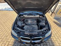 Gebraucht BMW 320 163 PS (119 kW) 2011 Schwarz Limousine