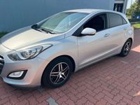 gebraucht Hyundai i30 Trend blue