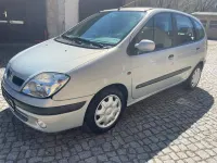 Gebraucht Renault Scénic 108 PS (79 kW) 2000 Silber Van / Kleinbus