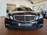 Gebraucht Mercedes E200 Avantgarde 184 PS (135 kW) 2011 Obsidian black  metallic paint (metallic) Kombi