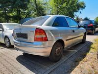 Gebraucht Opel Astra 75 PS (55 kW) 1998 Silber Limousine
