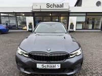 Gebraucht BMW 320 Advantage 184 PS (135 kW) 2020 Grau Kombi