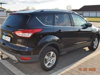 Gebraucht Ford Kuga Titanium 179 PS (131 kW) 2015 Schwarz SUV