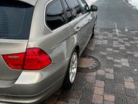 Gebraucht BMW 325 204 PS (150 kW) 2011 Beige Kombi