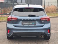 Gebraucht Ford Focus ST-Line 125 PS (91 kW) 2023 Blau Limousine
