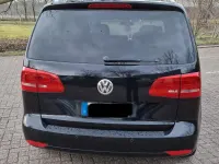 Gebraucht VW Touran Edition 105 PS (77 kW) 2014 Schwarz Van / Kleinbus