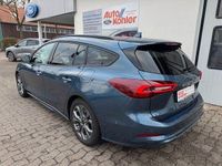 Gebraucht Ford Focus ST-Line X 155 PS (114 kW) 2024 Blau Limousine