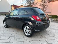 Używany Opel Corsa Edition 87 KM (63 kW) 2010 Czarny Hatchback