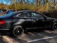 Gebraucht Mercedes C180 156 PS (114 kW) 2011 Schwarz Coupé