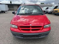 Gebraucht Chrysler Voyager 133 PS (97 kW) 1997 Rot Van / Kleinbus
