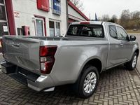 Neu Isuzu D-Max 163 PS (119 kW) 2026 Silber Pickup