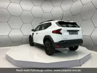 Neu Dacia Duster Essentiel 122 PS (89 kW) 2025 Weiß SUV