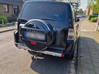 Gebraucht Mitsubishi Pajero 200 PS (147 kW) 2012 Schwarz SUV
