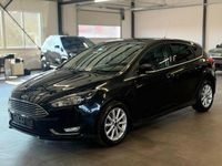 Gebraucht Ford Focus Titanium 125 PS (91 kW) 2015 Blau Limousine