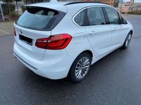 Gebraucht BMW 225 Active Tourer iPerformance 224 PS (164 kW) 2020 Weiß Van / Kleinbus