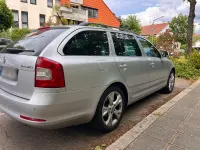 Używany Skoda Octavia Elegance 105 KM (77 kW) 2011 Srebrny Kombi
