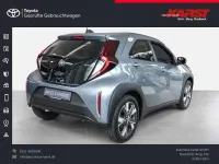 Neu Toyota Aygo X Active 117 PS (86 kW) 2026 Grau SUV