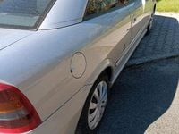 Second-hand Opel Astra 147 CP (108 kW) 2002 Argintiu Coupe