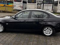 Gebraucht BMW 318 143 PS (105 kW) 2007 Schwarz Limousine