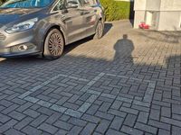 Gebraucht Ford S-MAX Titanium 190 PS (139 kW) 2019 Braun Van / Kleinbus