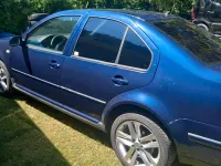 Gebraucht VW Bora 107 PS (78 kW) 2002 Blau Limousine