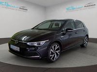 Gebraucht VW Golf VIII Style 150 PS (110 kW) 2023 Deep black perleffekt (schwarz), perleffekt Limousine