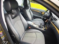 Gebraucht Mercedes E200 Avantgarde 184 PS (135 kW) 2009 Andere farben Kombi