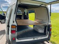 Gebraucht Mitsubishi L300 69 PS (50 kW) 1996 Weiß Van / Kleinbus